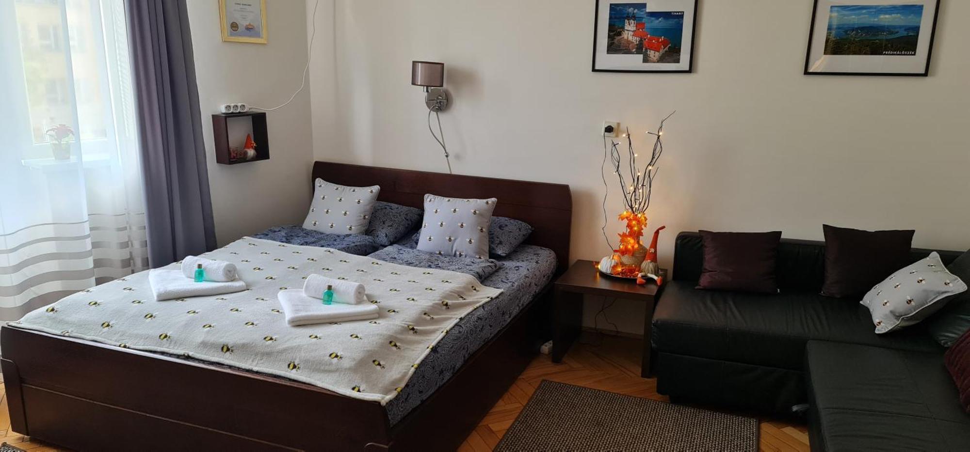 Bumblebee Apartment With Ac 布达佩斯 外观 照片